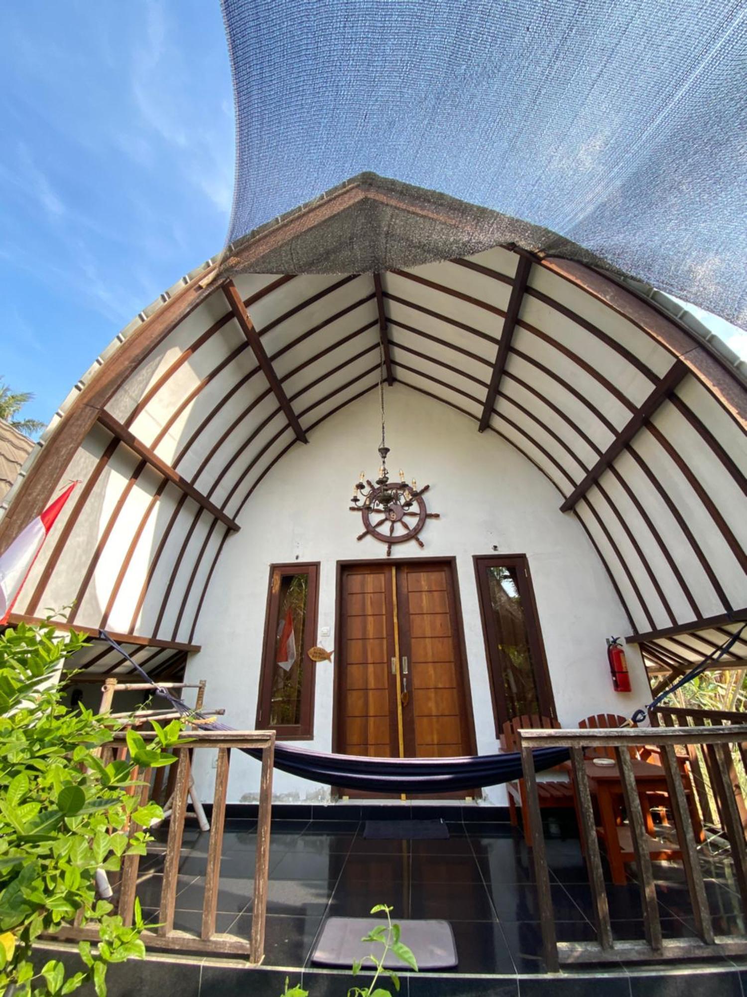 Mustika Ocean Lodge Gili Air Exteriör bild